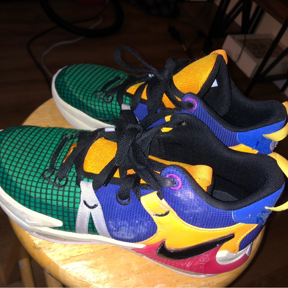 Lebron sneakers